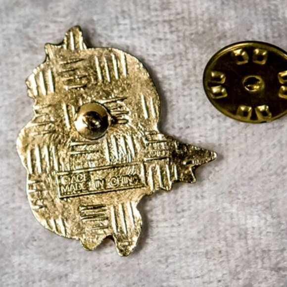 CUTE Alaskan Angel Pin with Guardianship Poem 1980s - Picture 2 of 3